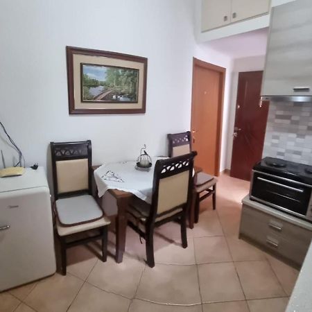 Romeo'S Guest House Berat Exterior photo