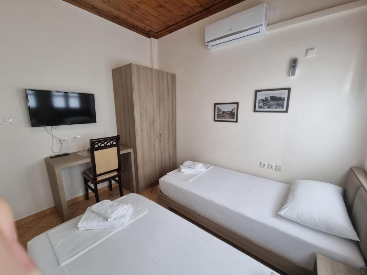 Romeo'S Guest House Berat Exterior photo